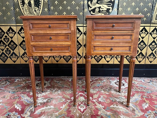 Pair of 20th Century French Louis XVI Style Bedside Tables DLW