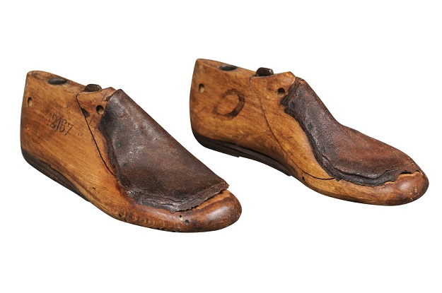 Pair of English Vintage Wood and Leather Handmade Cobbler