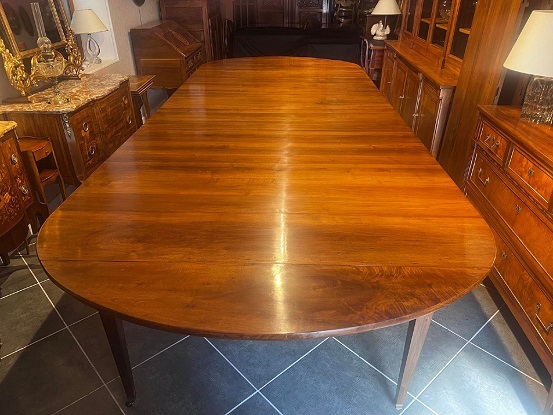 Arriving in Future Shipment - 19th Century French Extension Table with 6 Leaves