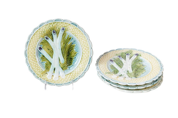 French 1850s Majolica Asparagus Plate with Scalloped Edge, Three Available