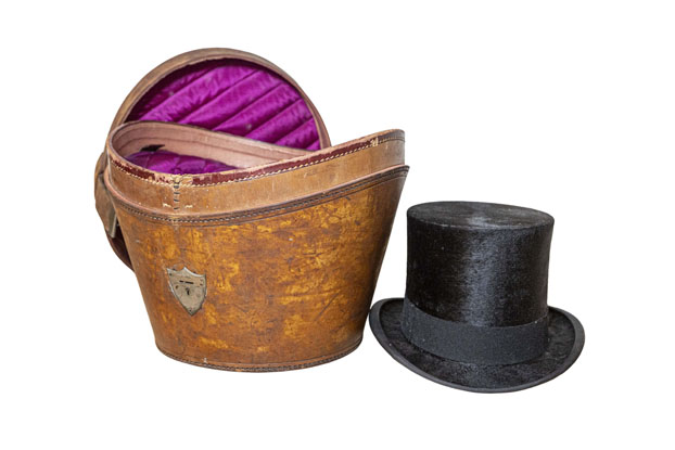 English Edwardian Period 1910s Austin Reed Leather Hat Box with Top Hat