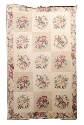 French 19th Century Aubusson Wall Tapestry with Pink and Cream Floral Décor