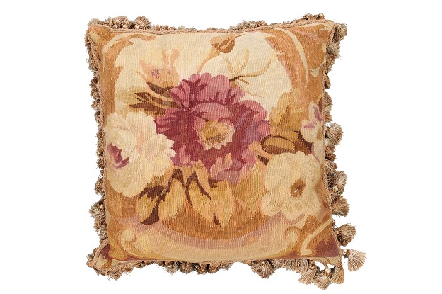 French 19th Century Aubusson Woven Tapestry Pillow with Roses Décor and Tassels