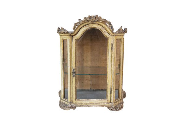 Petite 18th Century Venetian Painted Wood Rococo Vitrine with Carved Crest