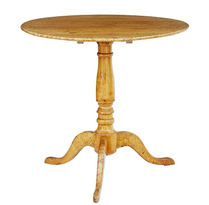 English Victorian 1870s Burr Birch Round Tilt Top Occasional Pedestal Table DLW