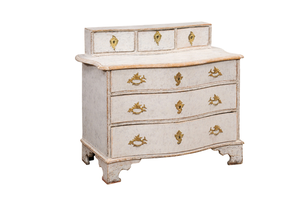 Swedish 1760s Rococo Gray Painted Commode with Raised Top and Three Drawers