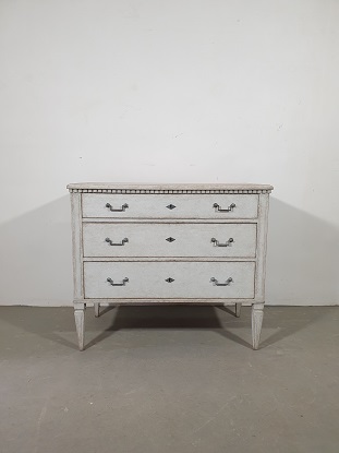 Swedish 19th Century Gustavian Style Gray Three-Drawer Chest with Reeded Molding -- LiL