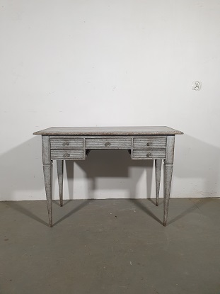 Gustavian Style 1870s Swedish Gray Painted Desk, Fluted Drawers and Tapered Legs