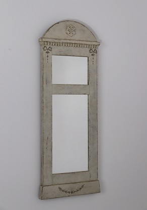 Swedish 1880s Gray Painted Wall Mirror with Carved Rosettes and Ribbons For Sale  1 of 7   Swedish 1880s Gray Painted Wall Mirror with Carved Rosettes and Ribbons