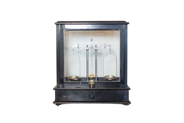 20th Century French Glass Case Scale