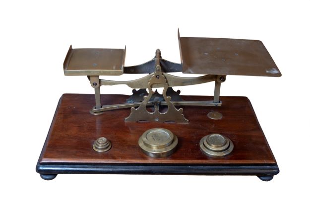 Early 20th Century English Postal Scale 