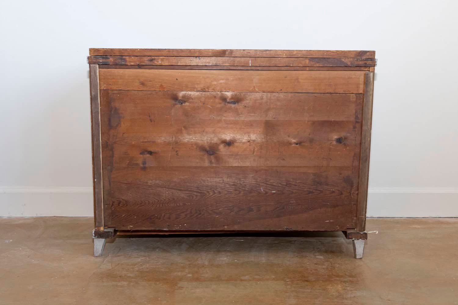 Swedish Gustavian Style 1860s Painted Wood Three-Drawer Chest with Carved Motifs - JAA