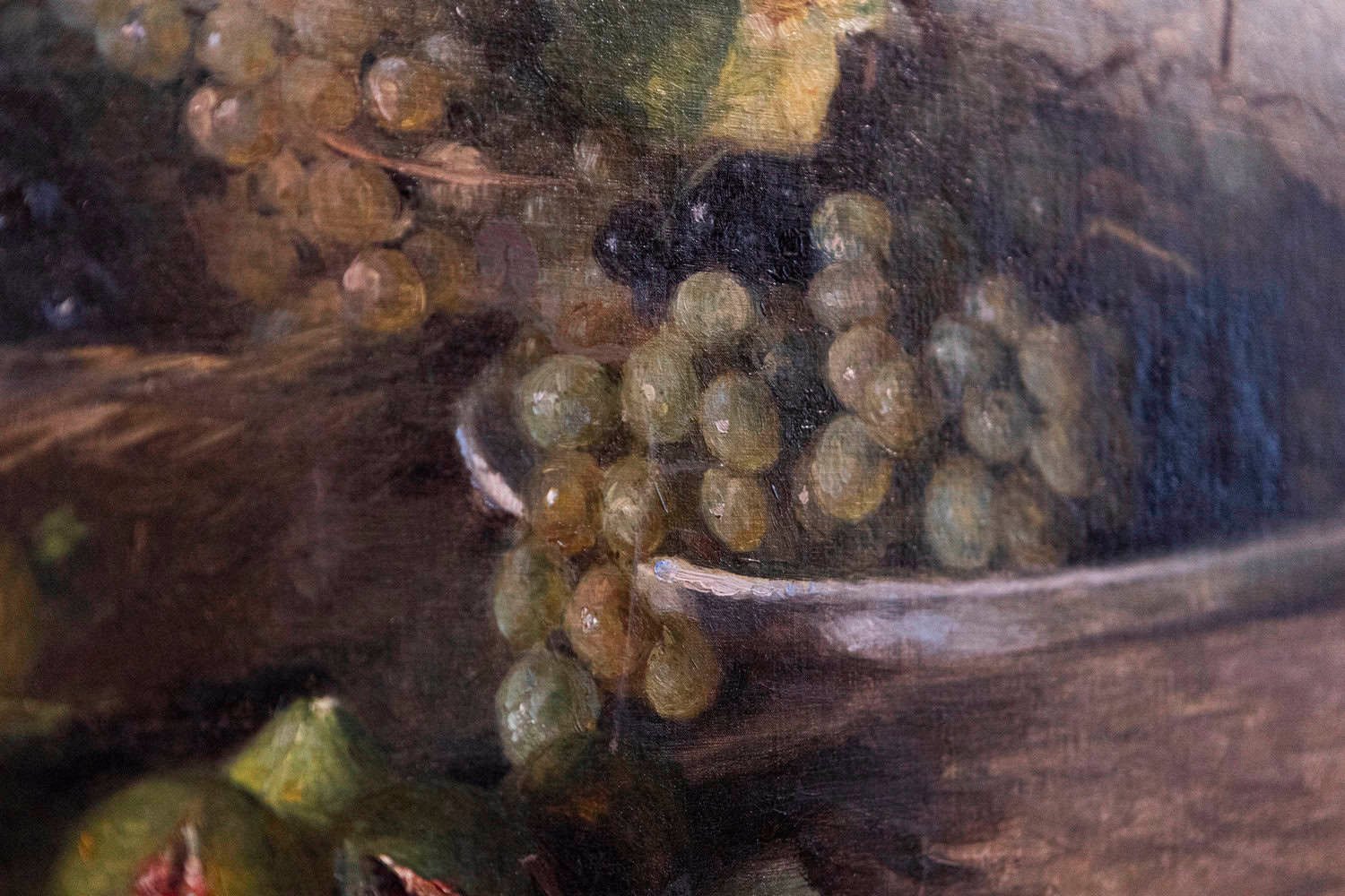 French Framed Oil on Canvas Painting Depicting Grapes and Figs, circa 1875 - JAA