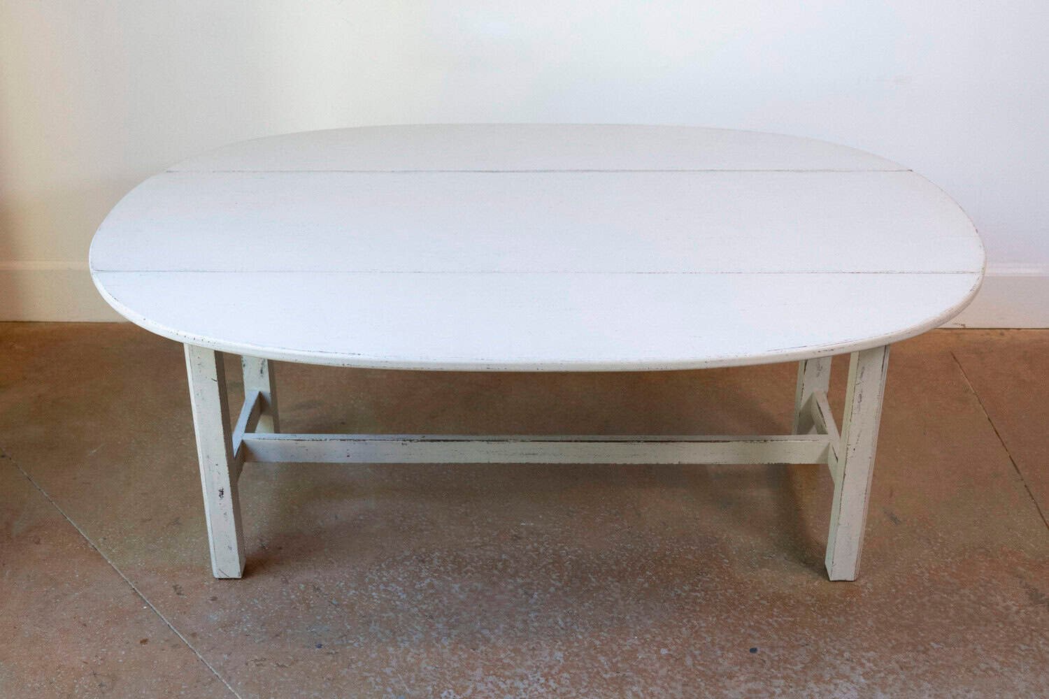 Swedish 1920s Gray Painted Drop Leaf Coffee Table with Oval Top and Stretcher - JAA