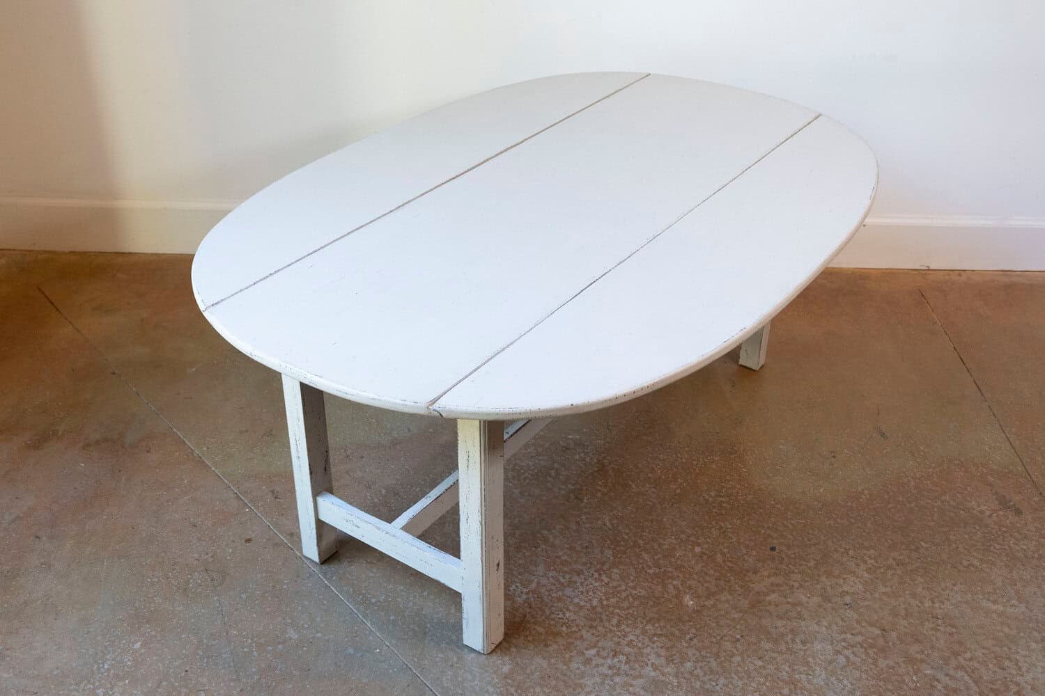 Swedish 1920s Gray Painted Drop Leaf Coffee Table with Oval Top and Stretcher - JAA