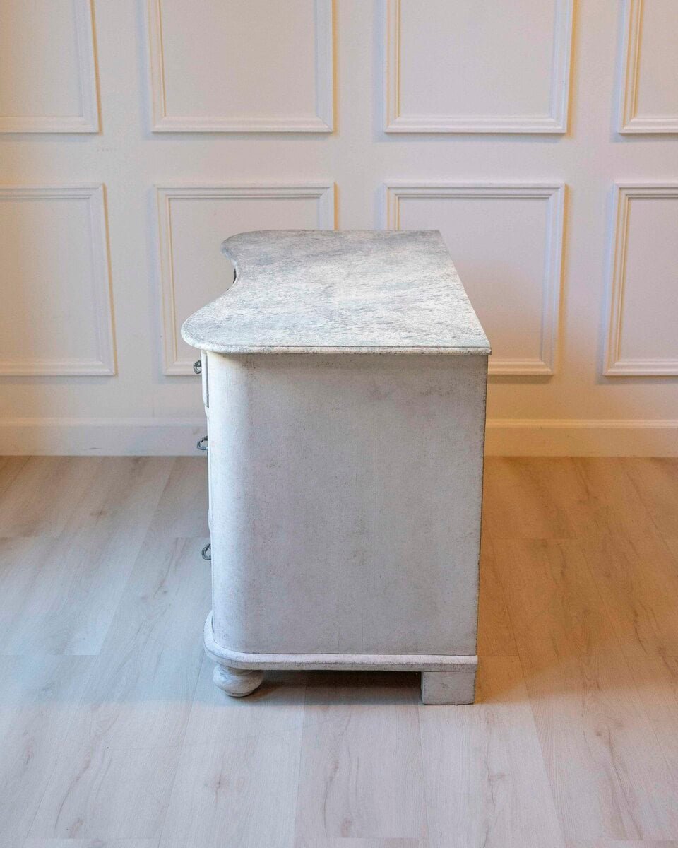 Swedish Baroque Style 19th Century Gray Serpentine Front Three-Drawer Chest - JAA