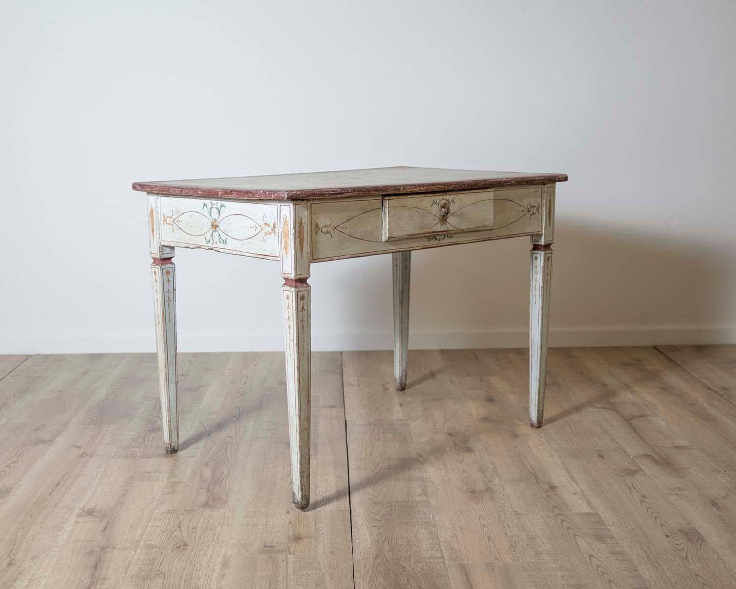 18th Century Lacquered Tuscan Desk Table with Hand Painted Decoration - JAA