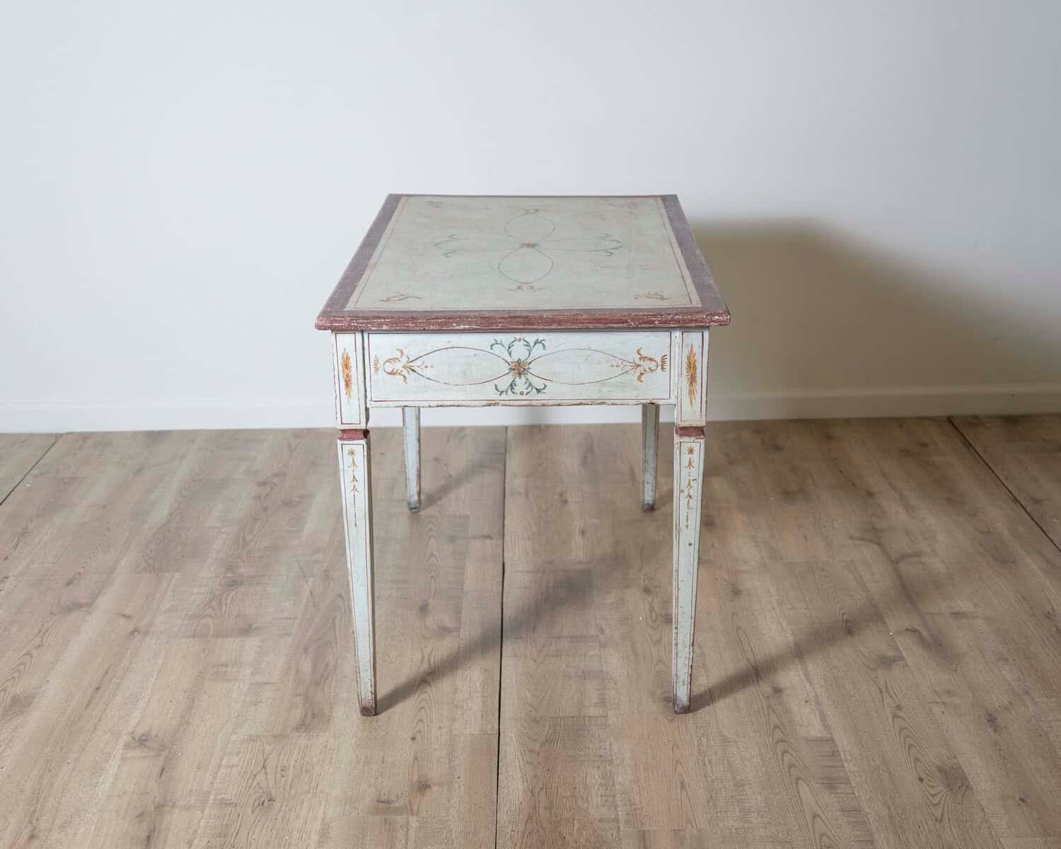18th Century Lacquered Tuscan Desk Table with Hand Painted Decoration - JAA