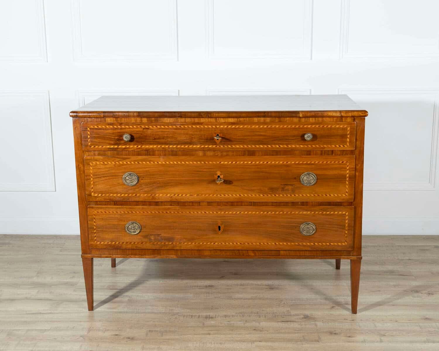Italian Late 18th Century Neoclassical Walnut and Cherry Chest of Drawers - JAA