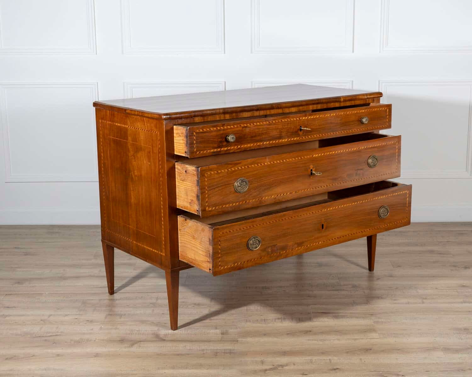 Italian Late 18th Century Neoclassical Walnut and Cherry Chest of Drawers - JAA