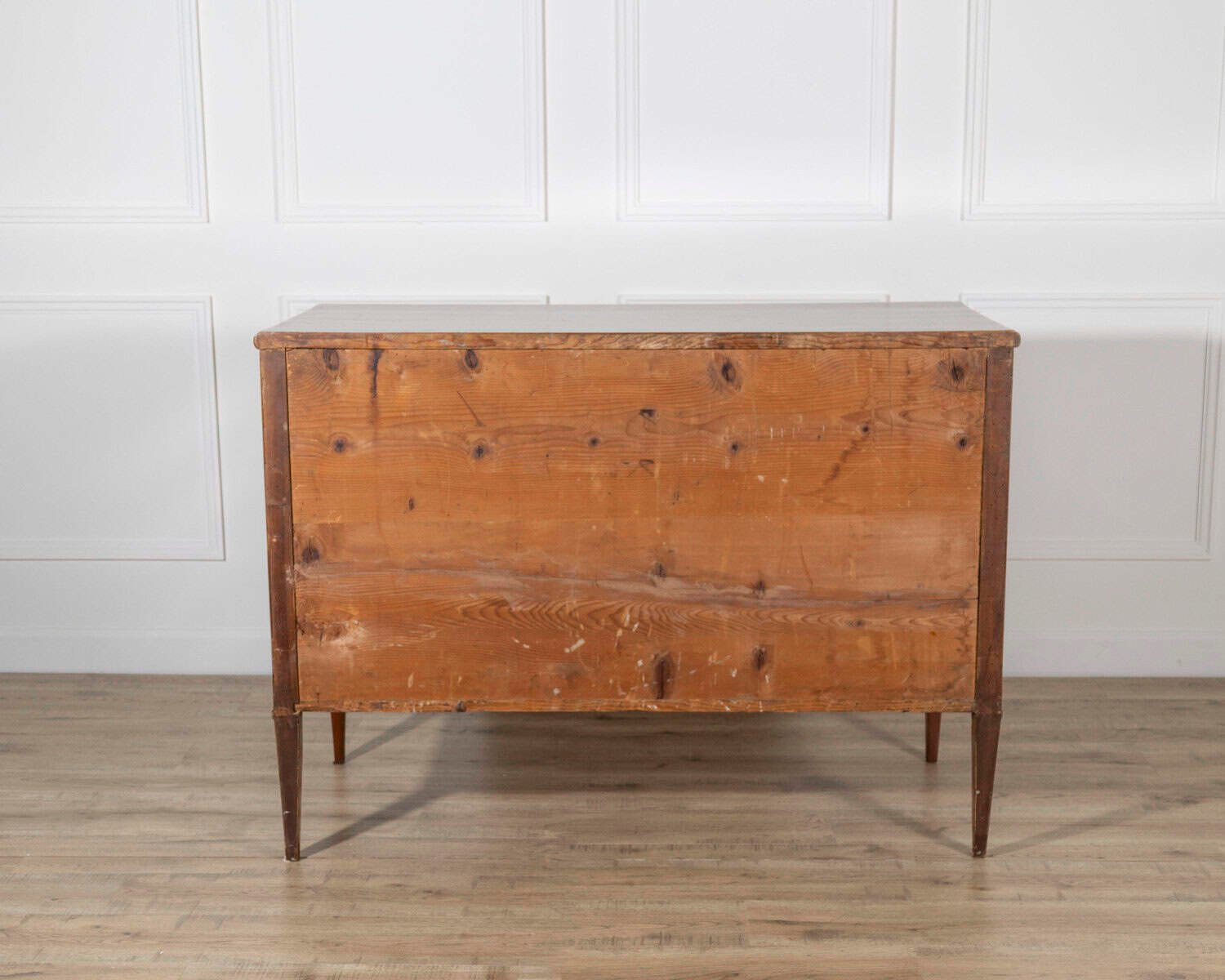 Italian Late 18th Century Neoclassical Walnut and Cherry Chest of Drawers - JAA