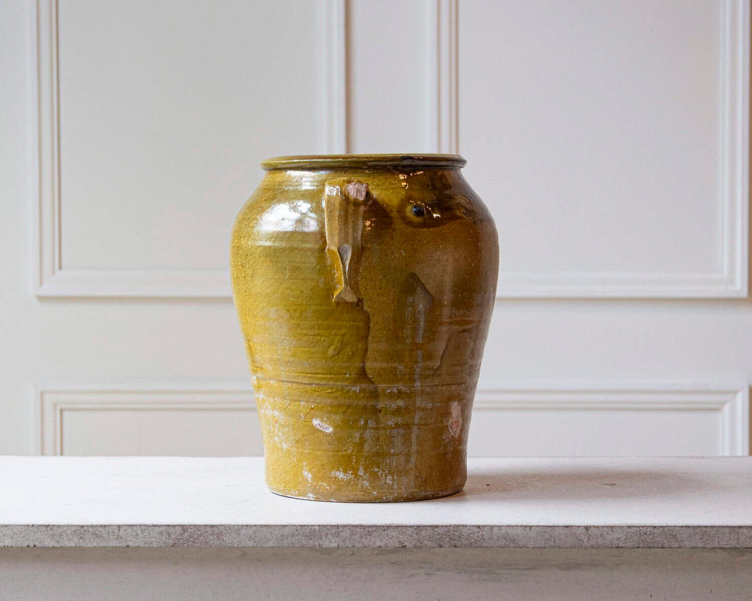 Spanish 19th Century Terracotta Jar with Green Glaze and Handles - JAA