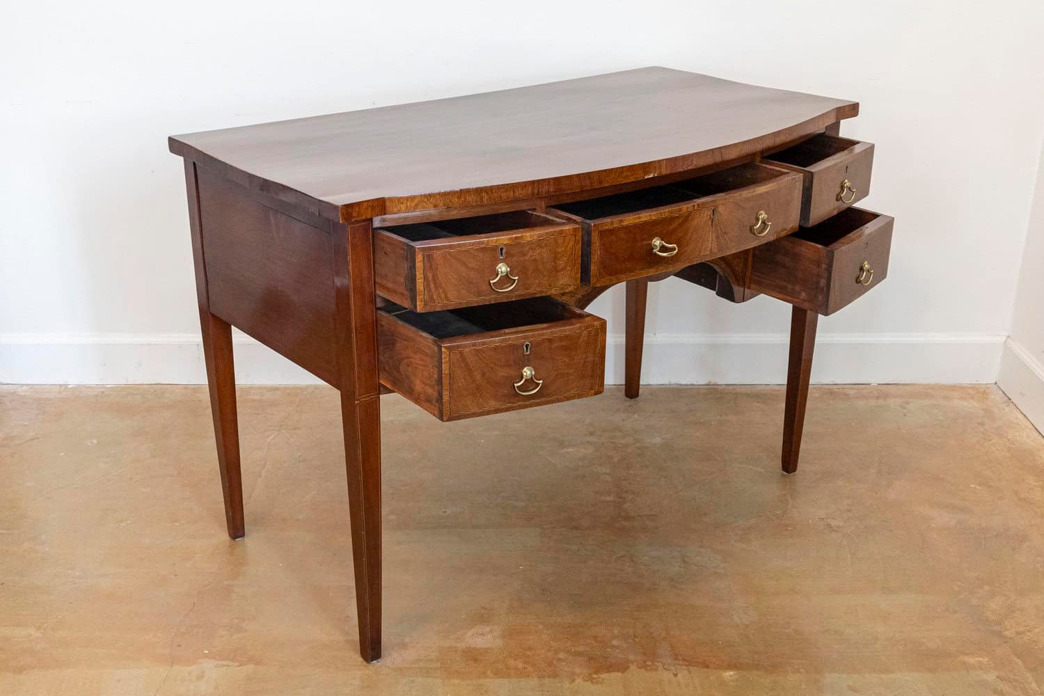 English Victorian 1860s Walnut and Mahogany Bowfront Sideboard with Five Drawers - JAA