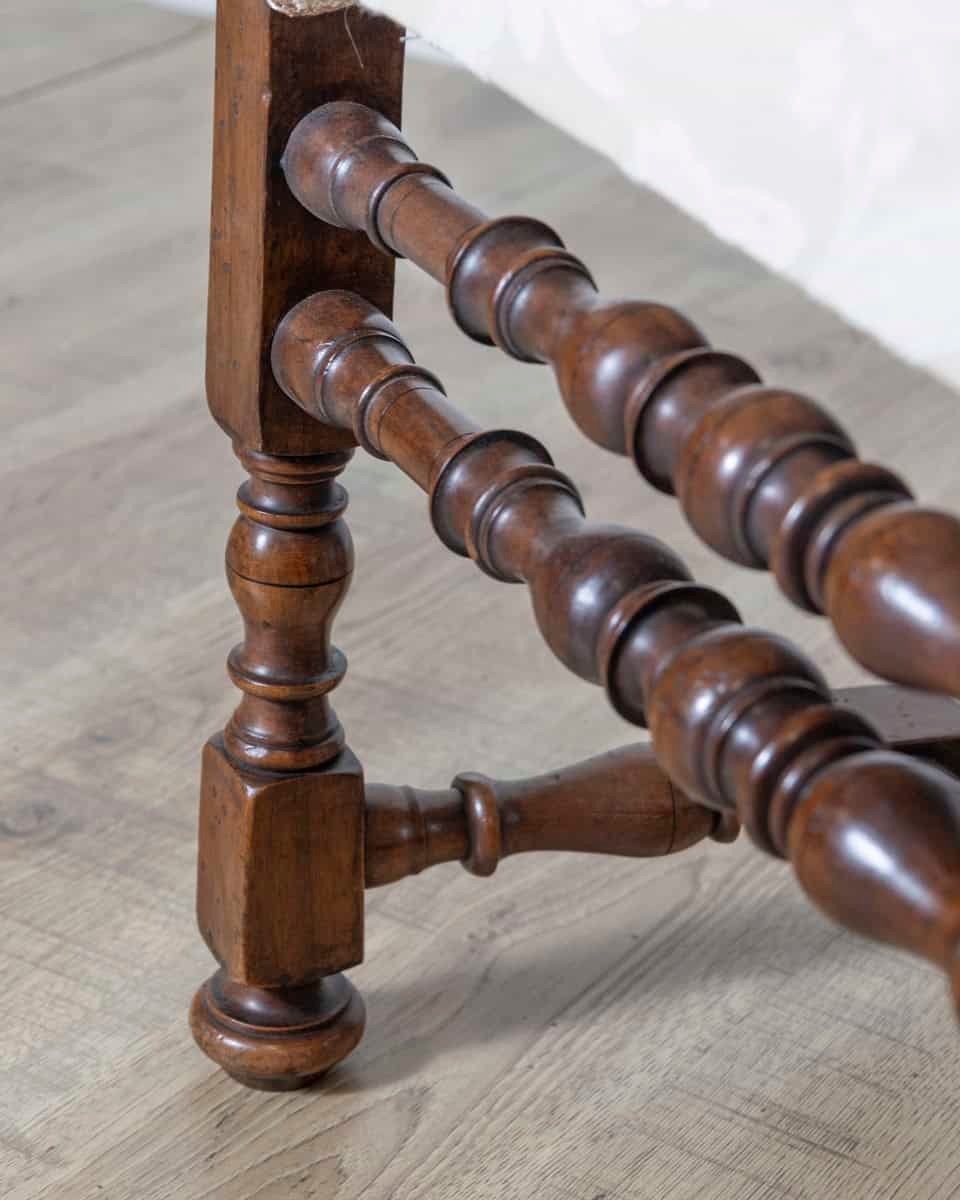 Walnut Armchair, Tuscany, 18th Century - JAA