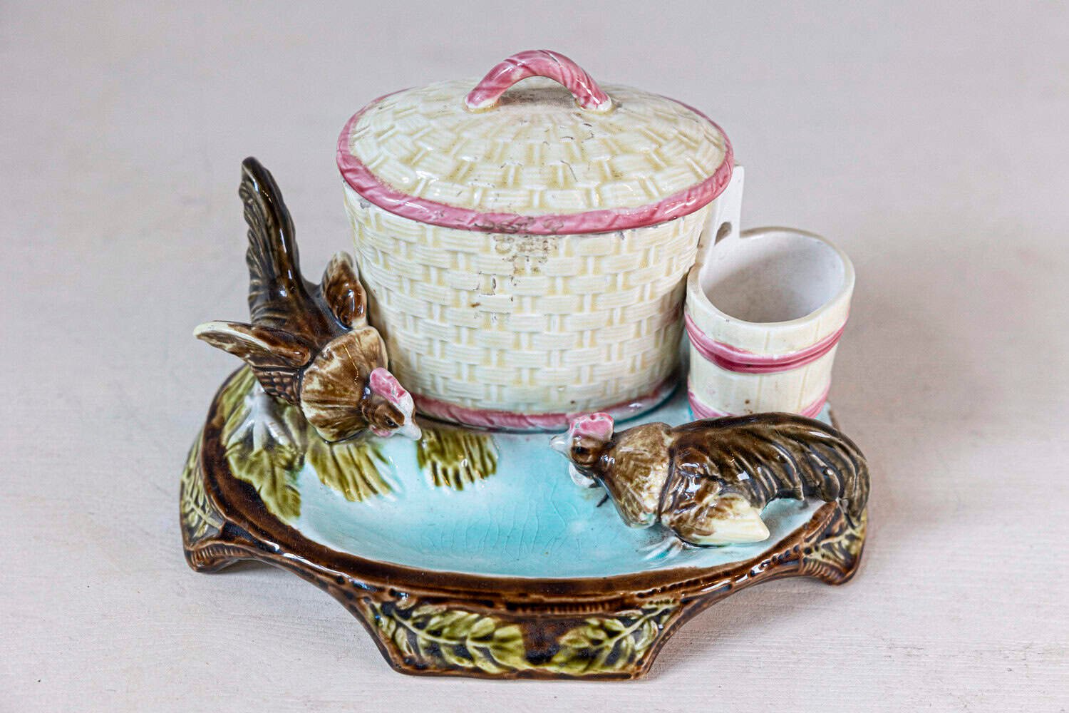 Austrian 1870s Eichwald Majolica Tobacco Jar with Roosters Pecking the Ground - JAA