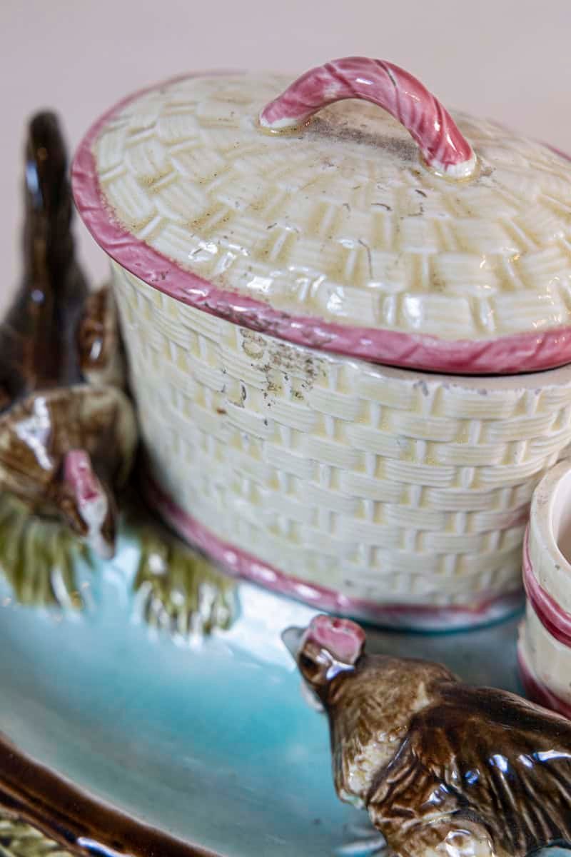 Austrian 1870s Eichwald Majolica Tobacco Jar with Roosters Pecking the Ground - JAA