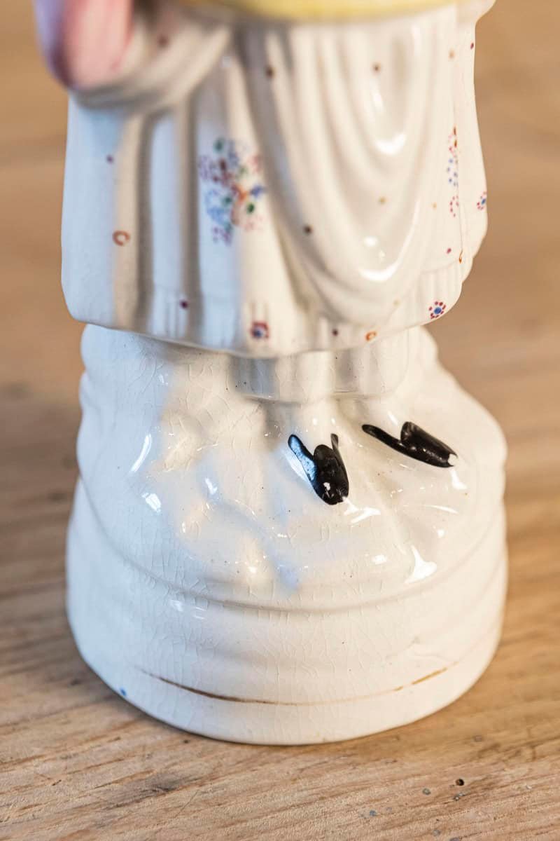 English 20th Century Petite Porcelain Figurine of a Lady with a Floral Basket - JAA