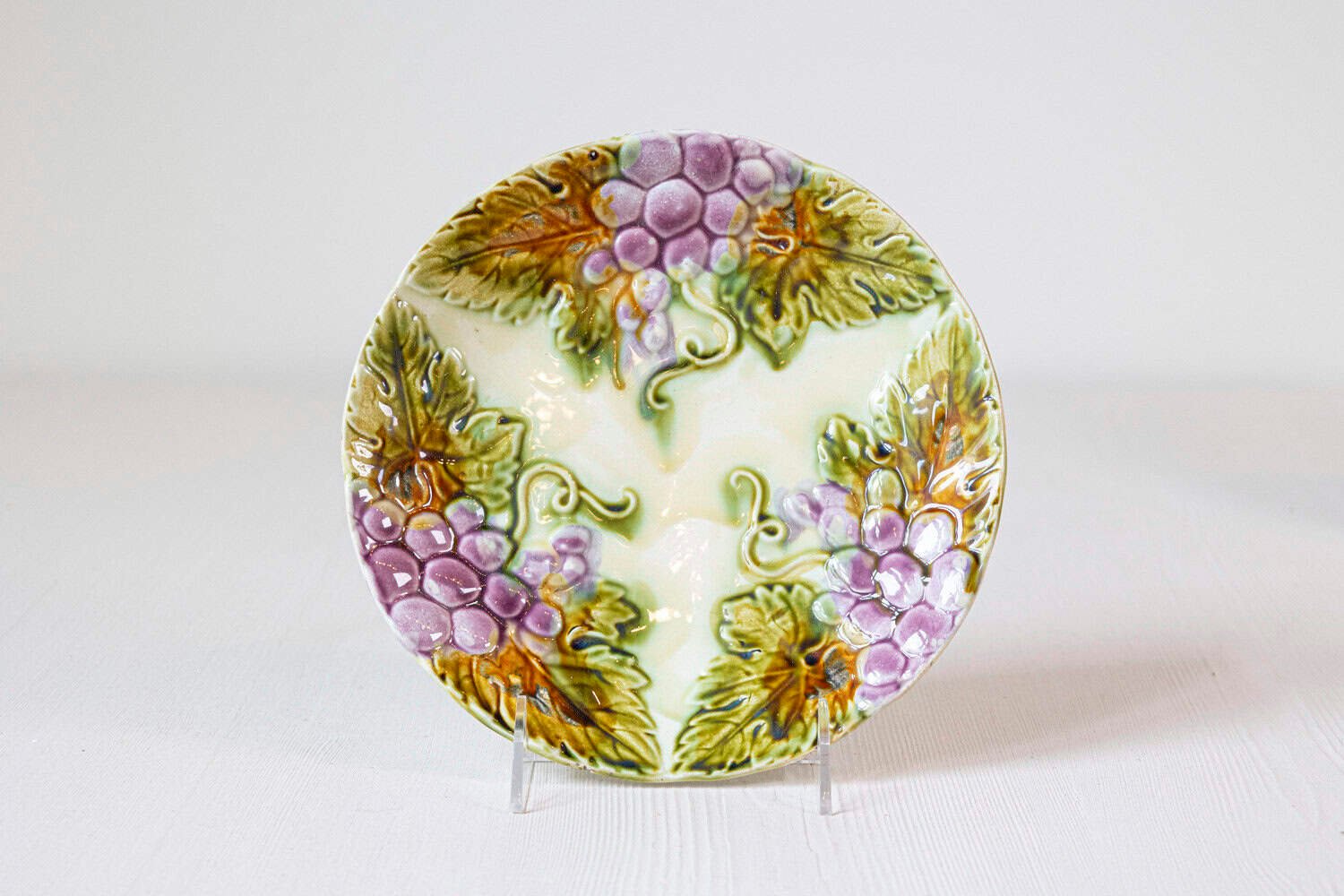 French 19th Century Majolica Grape Plates with Their Leaves - JAA