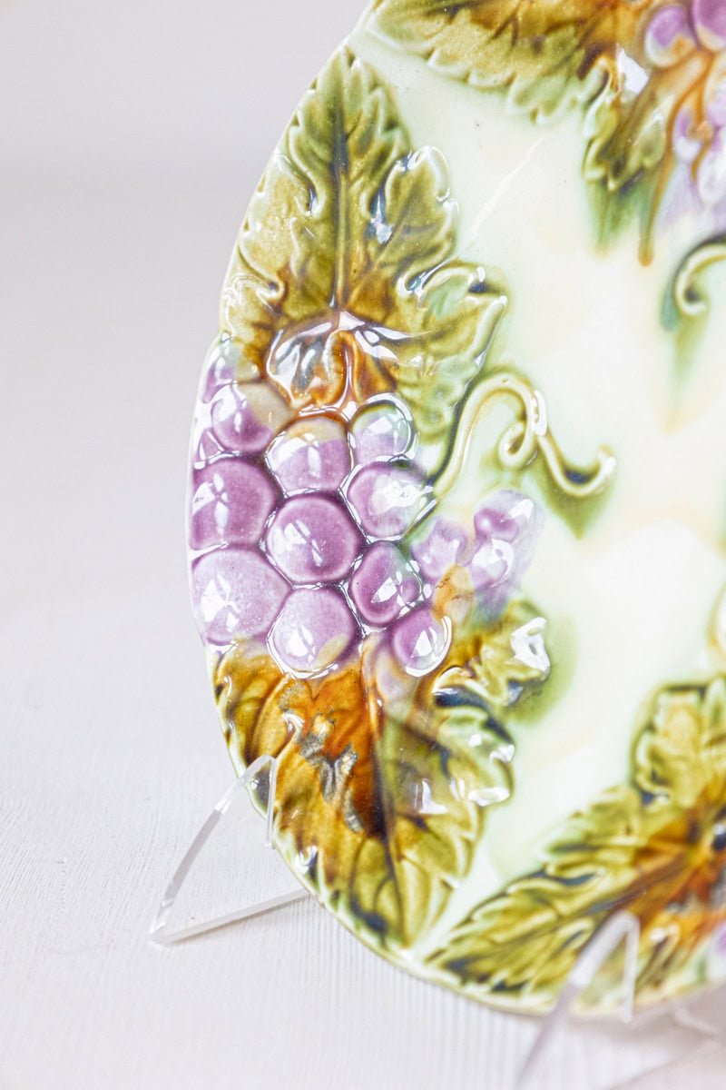 French 19th Century Majolica Grape Plates with Their Leaves - JAA