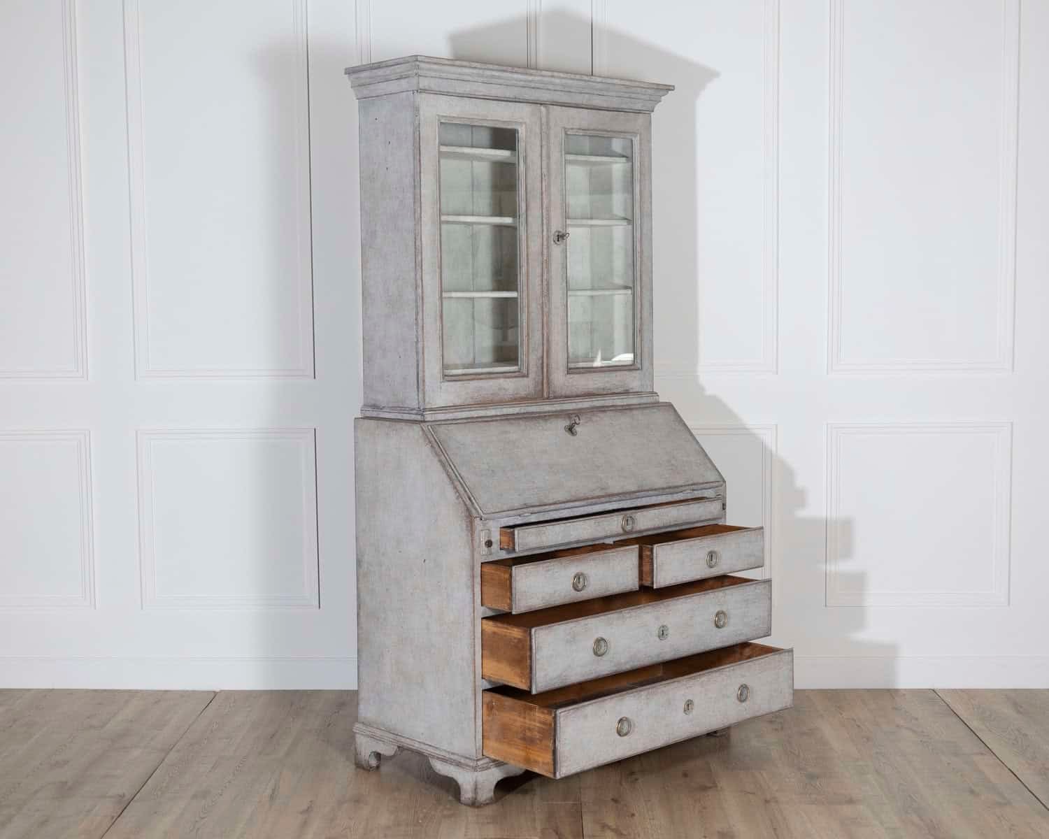 Early 19th Century Swedish Painted Secretary Cupboard in Grey with Patina - JAA