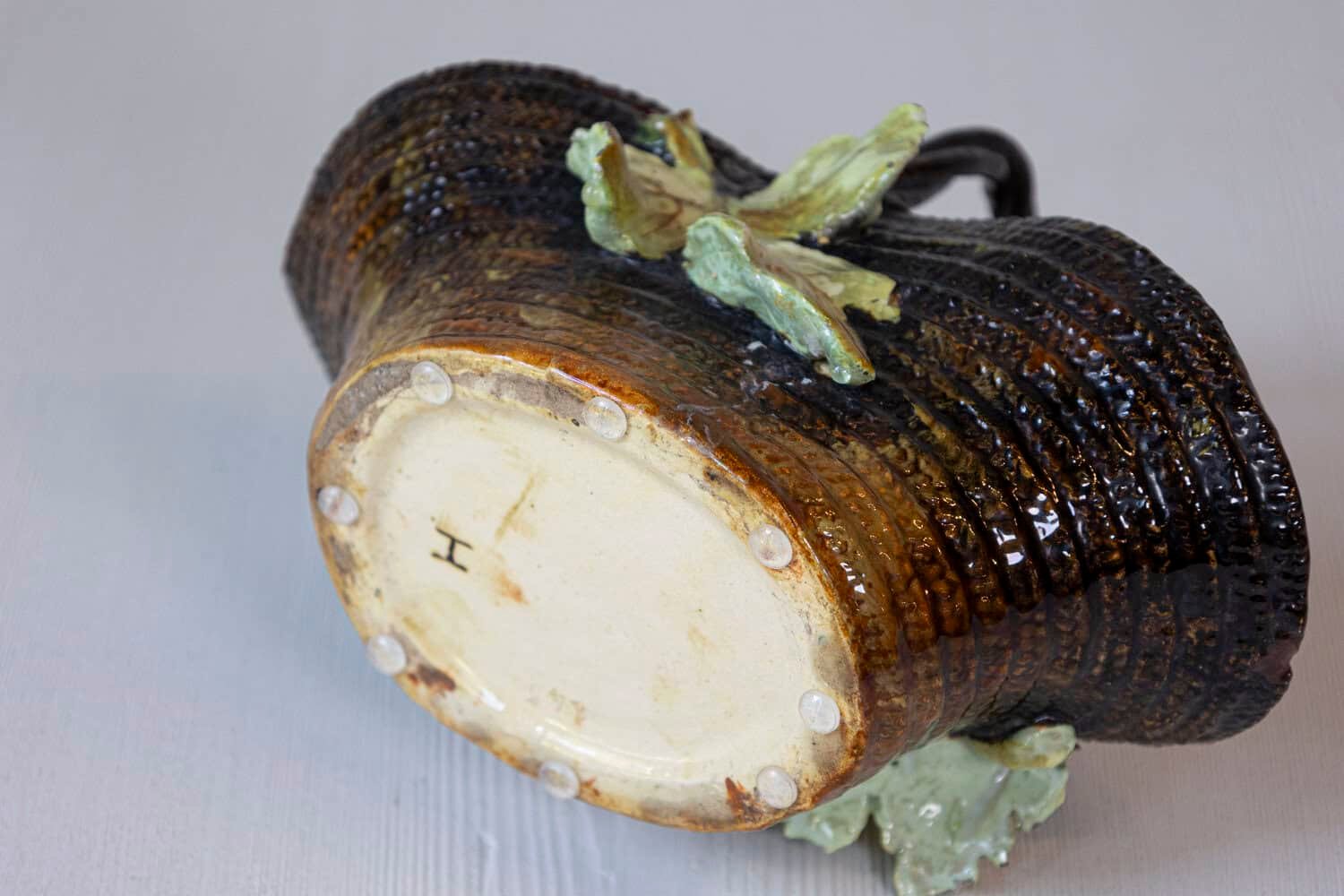 French 19th Century Ecole de Fontainebleau Barbotine Jardinière Basket with Floral Décor - JAA