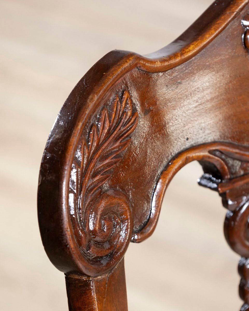 Set of Four 19th-Century Lombard Gondola Chairs in Carved Walnut - JAA