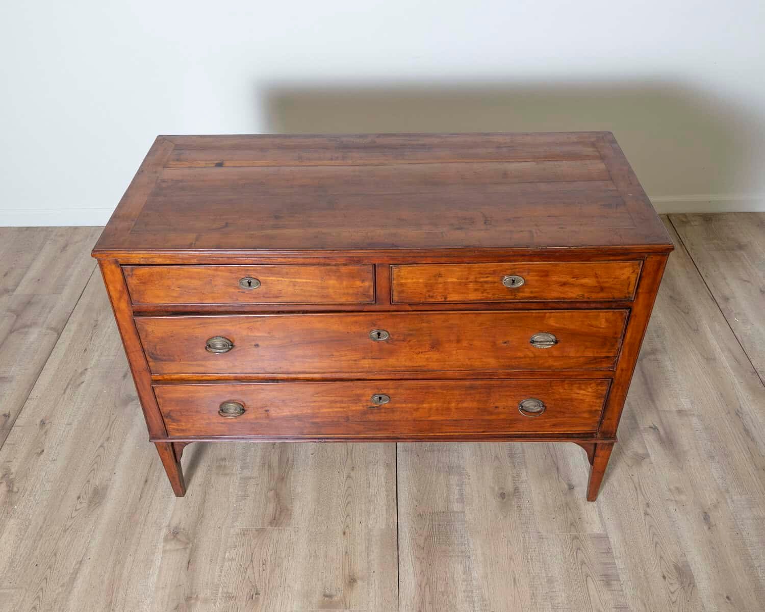 18th-century Italian cherrywood chest of drawers from Venice - JAA