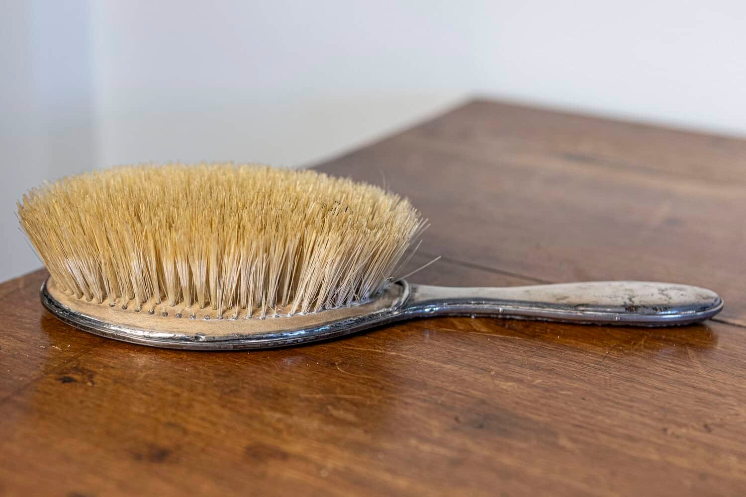 English 19th Century Silver Dressing Table Brush with Lyre and Floral Arabesques - JAA