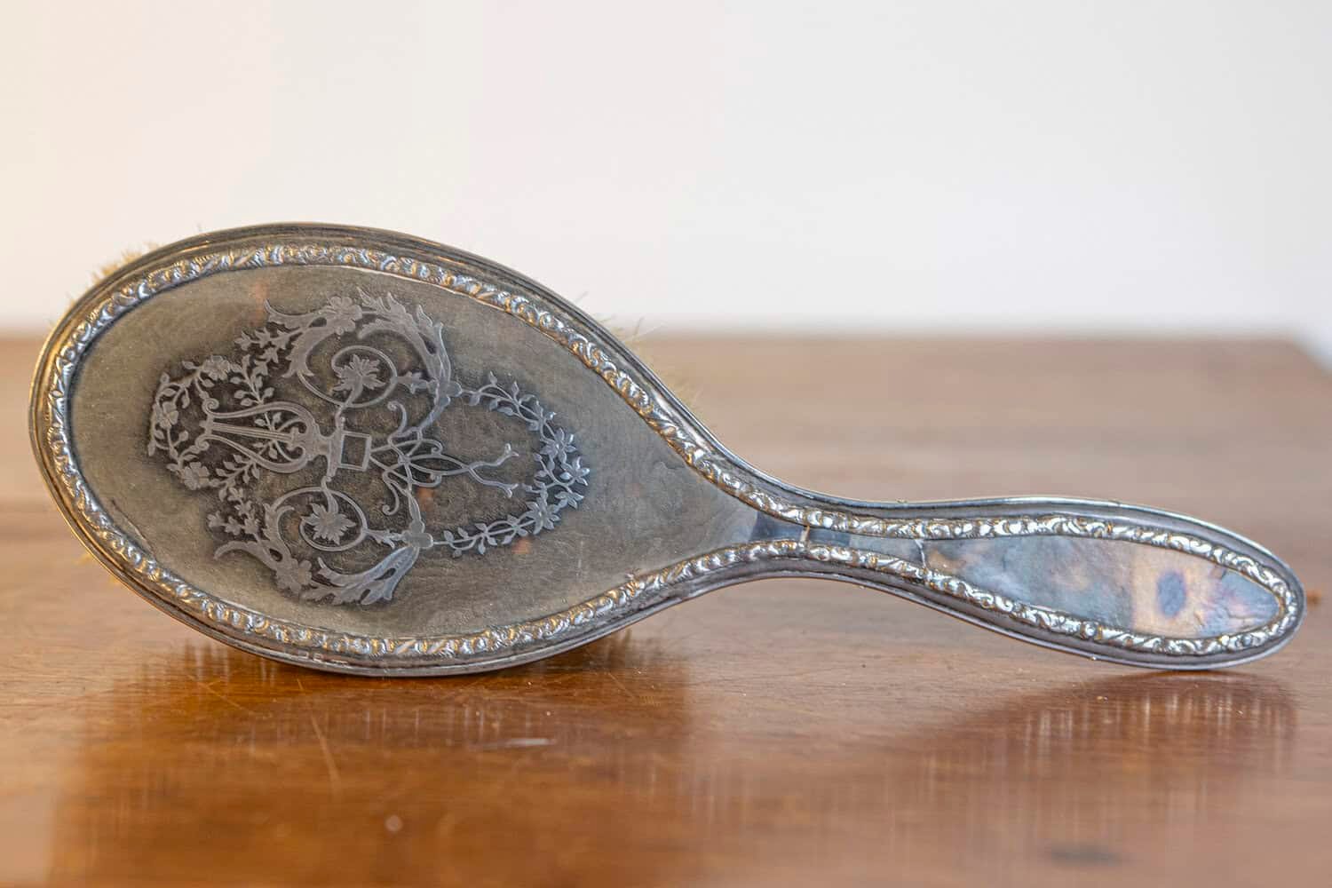 English 19th Century Silver Dressing Table Brush with Lyre and Floral Arabesques - JAA