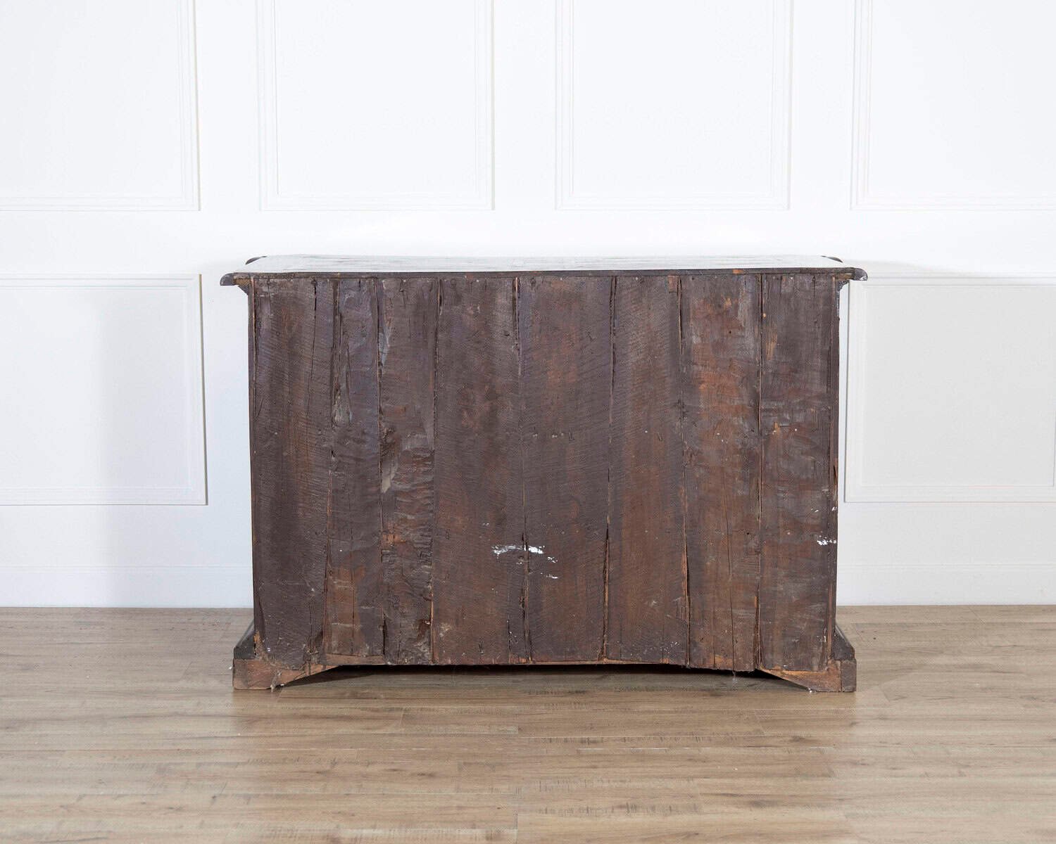 17th-Century Tuscan Walnut Chest of Drawers with Maple Inlay - JAA