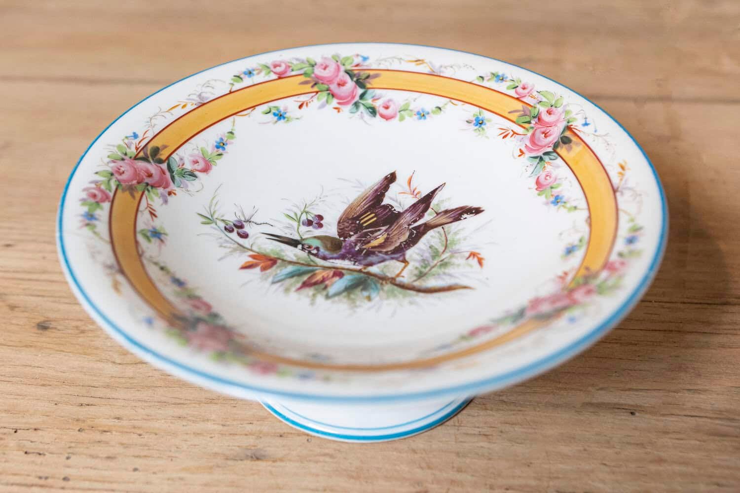 French Early 20th Century Hand-Painted Porcelain Compote with Birds and Floral Motif - JAA