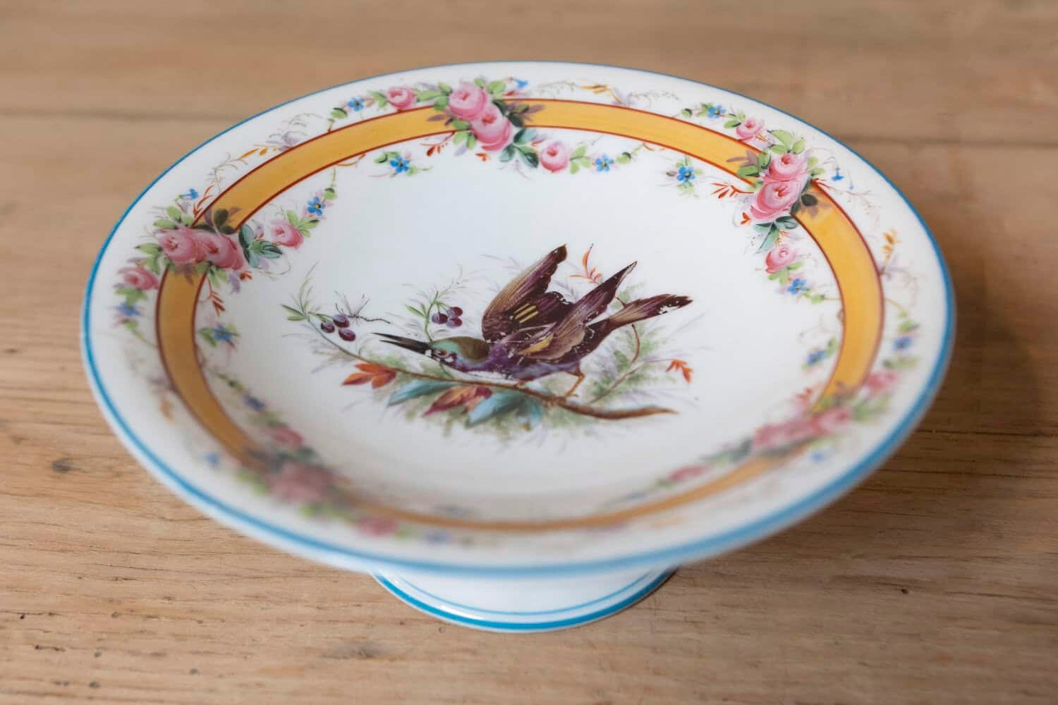 French Early 20th Century Hand-Painted Porcelain Compote with Birds and Floral Motif - JAA