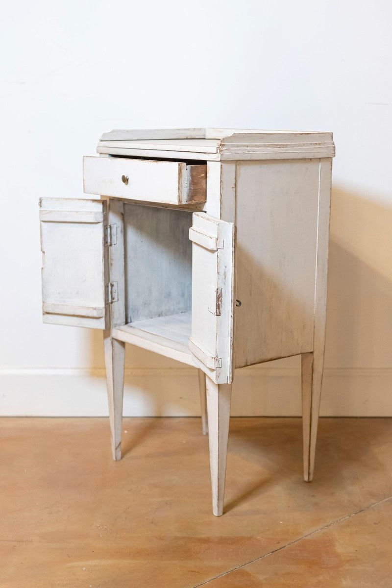 Swedish 19th Century Gray Cream Painted Nightstand with Drawer and Double Doors - JAA