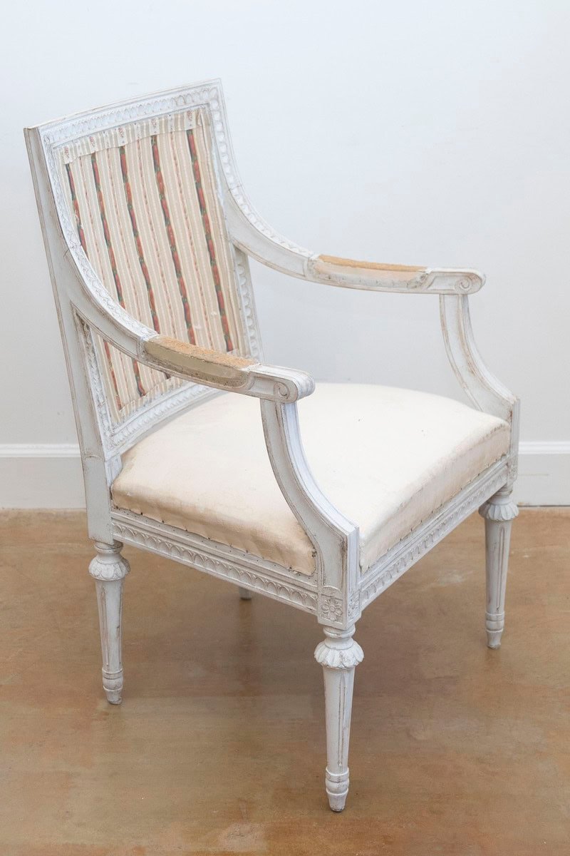 Swedish Gustavian Style 1900 Painted Wood Armchairs with Carved Aprons - JAA