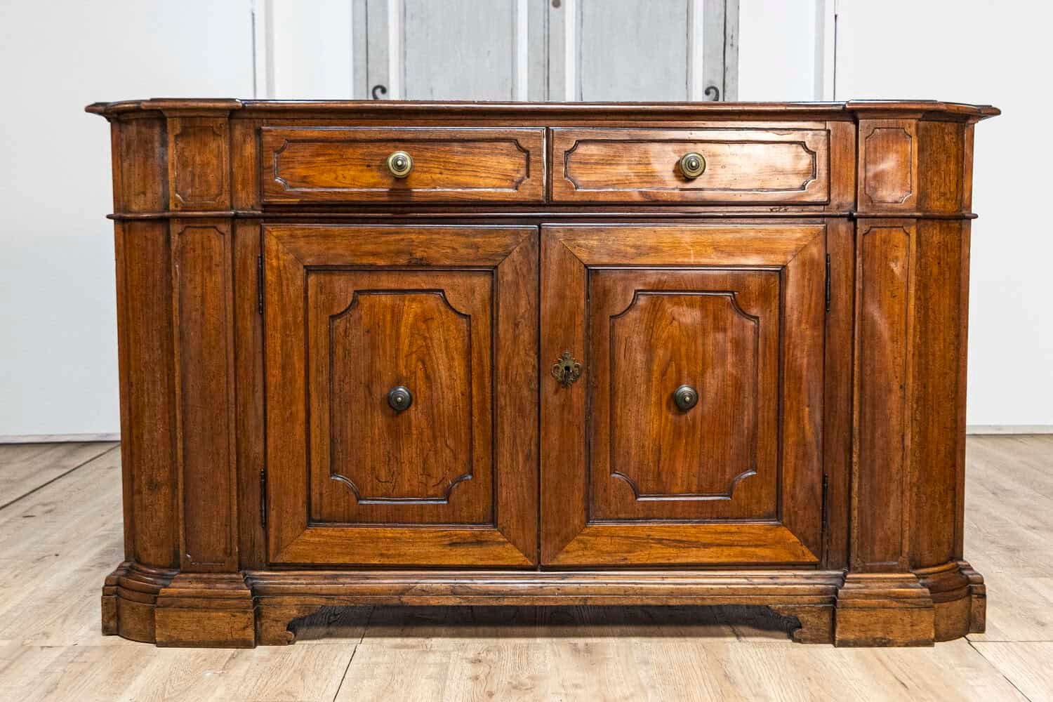 Italian 1700s Walnut Credenza with Four Drawers, Four Doors and Pilasters - JAA