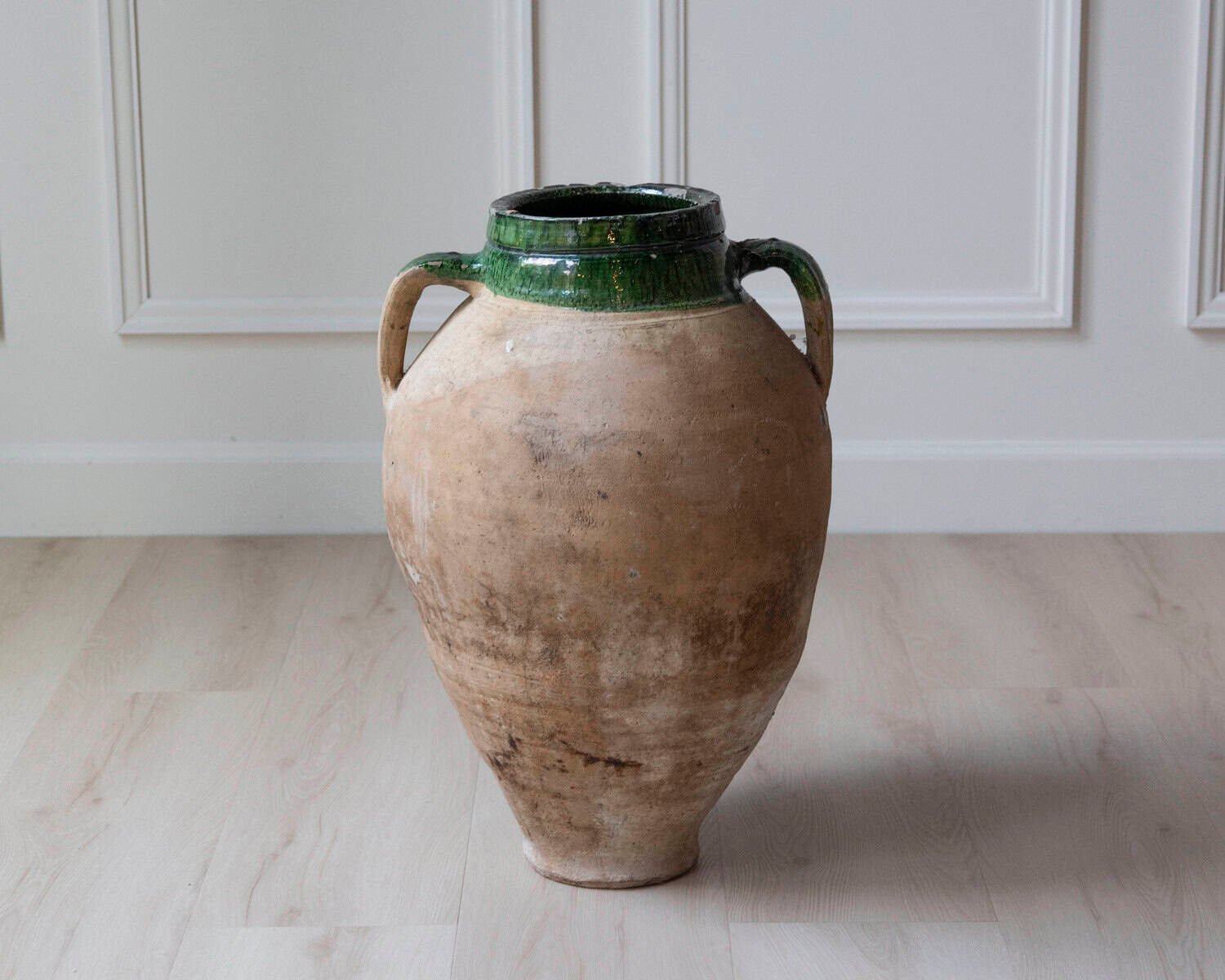 Mediterranean 19th Century Terracotta Jar with Green Glazed Rim and Handles - JAA