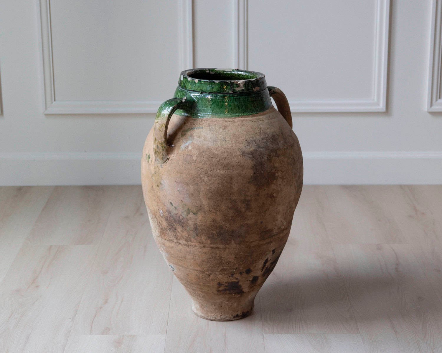 Mediterranean 19th Century Terracotta Jar with Green Glazed Rim and Handles - JAA