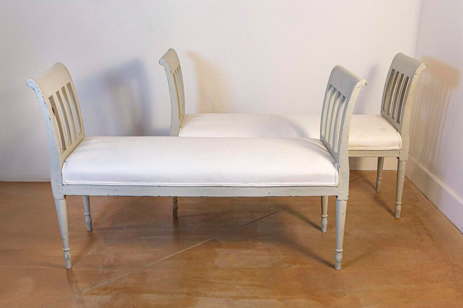 Italian 1890s Painted Wood Classical Bench with Scrolling Arms and Upholstery - JAA