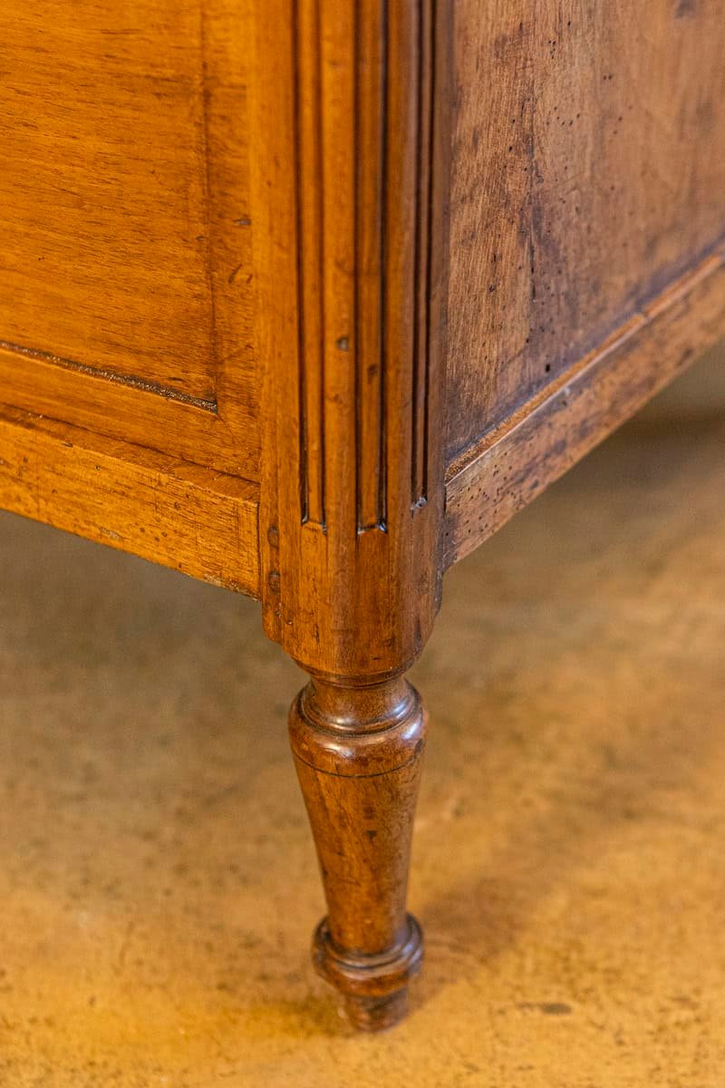 French 1890s Louis XVI Style Three-Drawer Commode with Rounded Fluted Side Posts - JAA