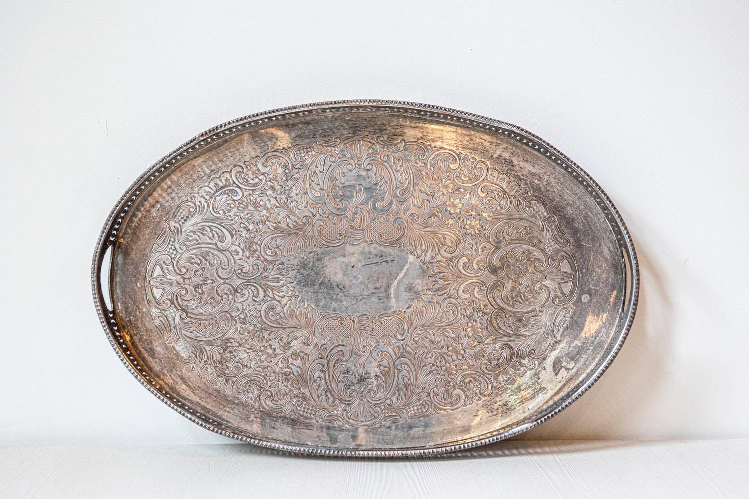 English Edwardian Period Early 20th Century Silver Plated Tray with Pierced Motifs and C-Scrolls - JAA